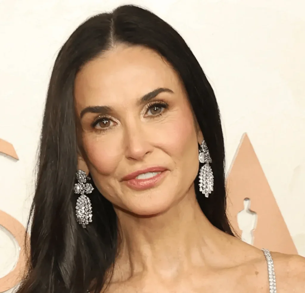 demi moore s oscars makeup details filter famous 1767798382263